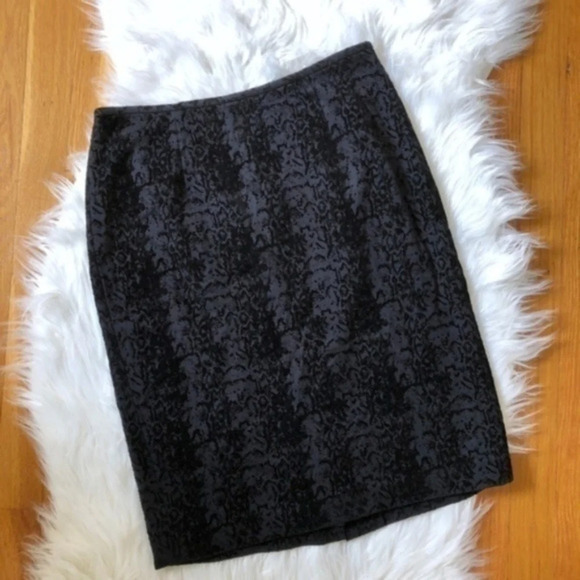 Calvin Klein Pencil SkirtTextured Velvet Black 2 - Picture 1 of 4